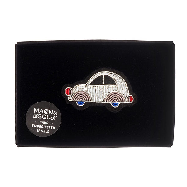 Broche 2CV