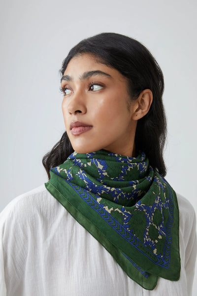 Carré d'Automne 680 British Green
