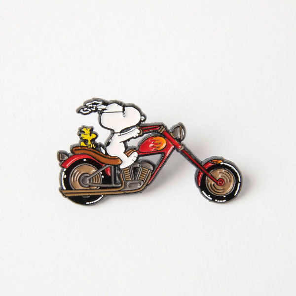 Pin's Snoopy Biker