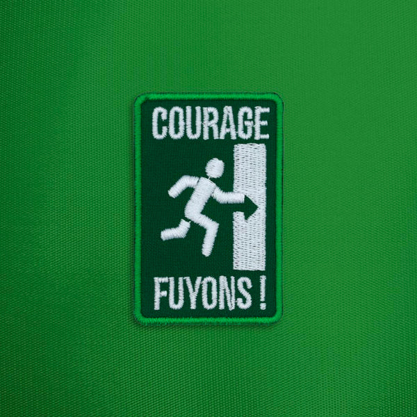 Ecusson Courage Fuyons !