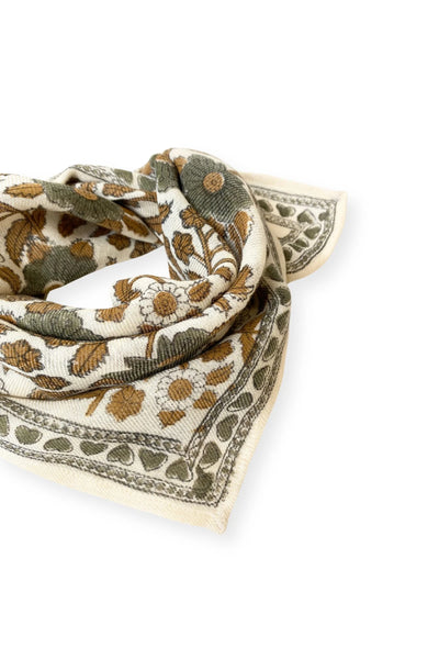 Foulard Laine Coeur Macadamia