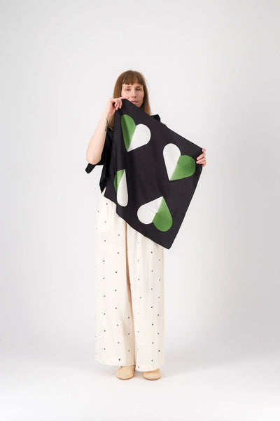 Carré Bandana Soie LOVE - Green/Black