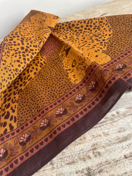 Petit Carré Coton Léopards Marron