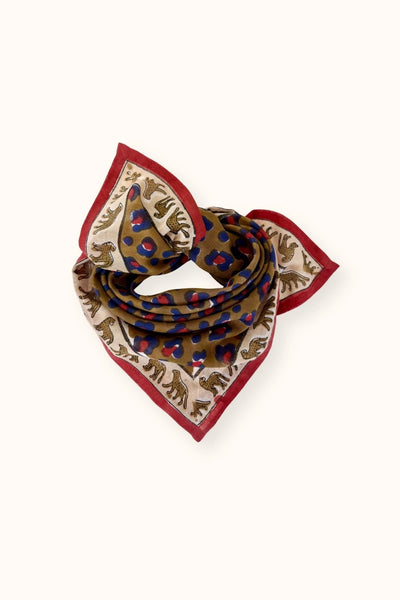 Petit Carré Léopard Fire