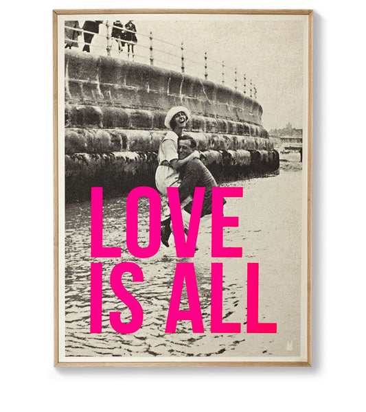 Grande Affiche Love Is All