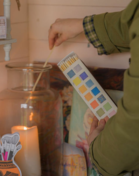 Boîte d'Allumettes Longues Meaning of Colour