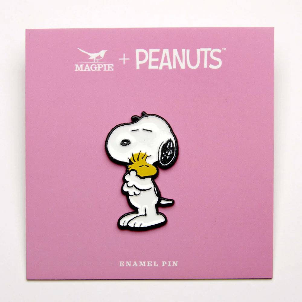 Pin's Snoopy Hugs