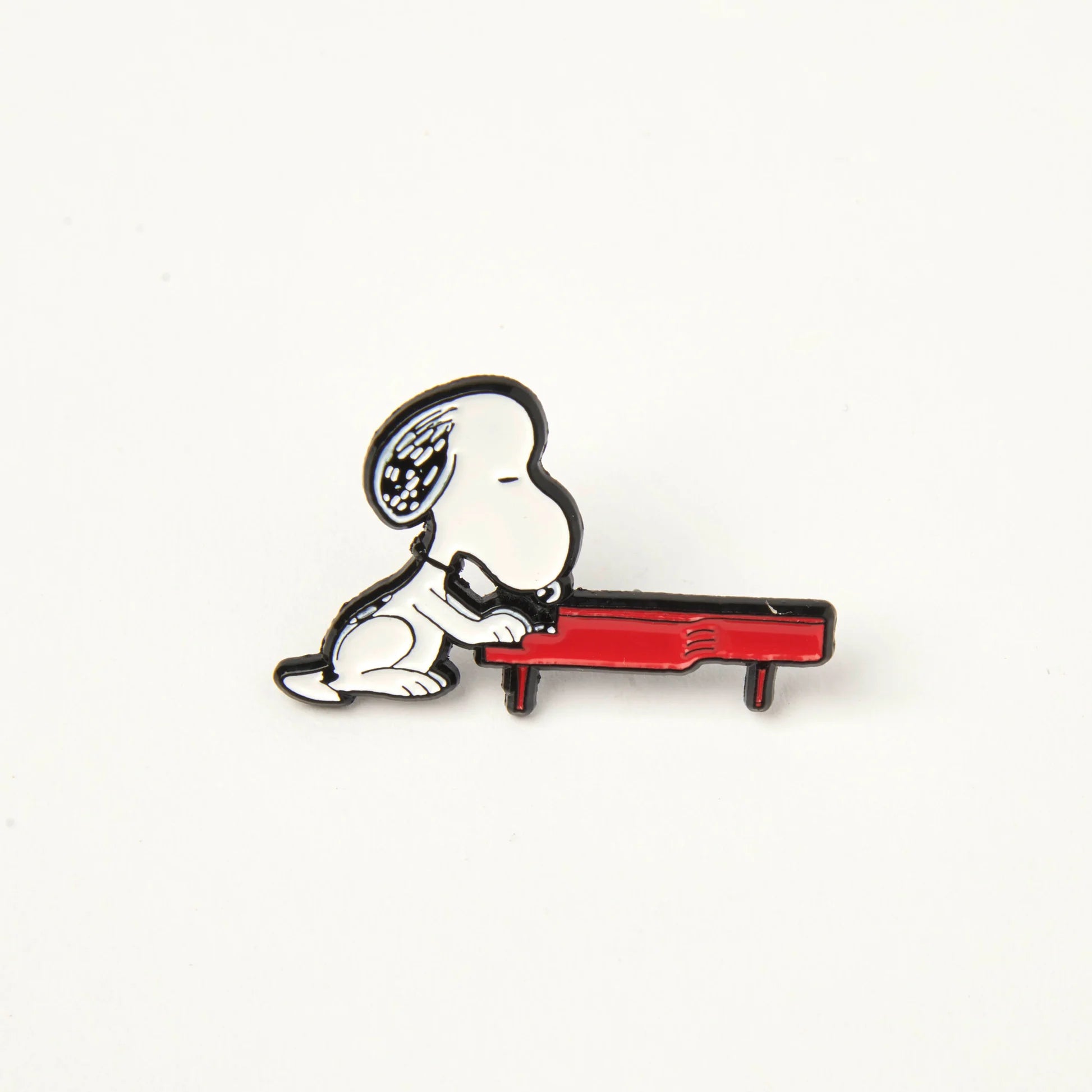 Pin's Snoopy Piano