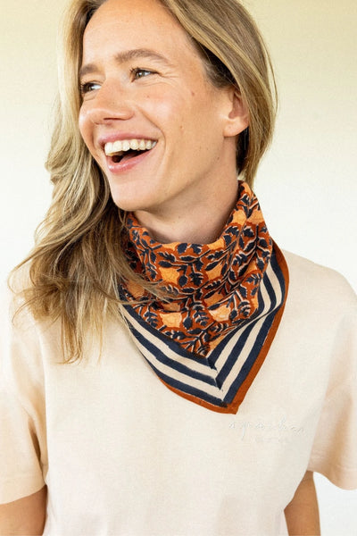 Petit Carré Rosa Bombay