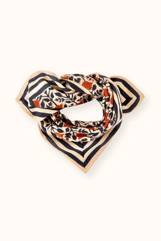 Petit Carré Rosa Macadamia