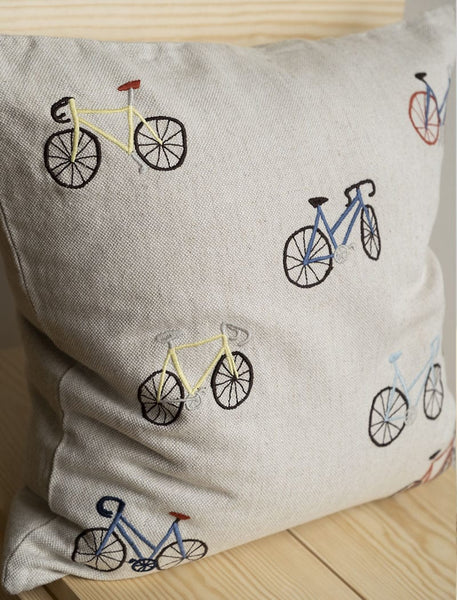 Coussin Brodé Vélo