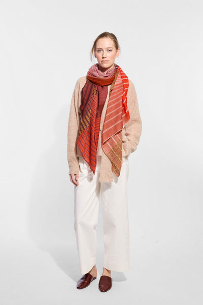 Echarpe de Laine Vibrant Rose Wood