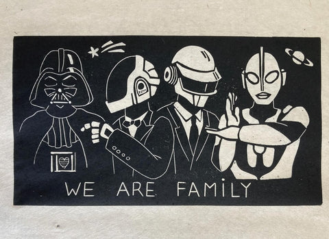 Gravure We Are Family